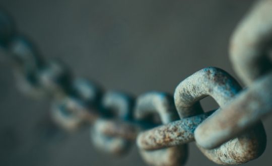 chains_depth_of_field